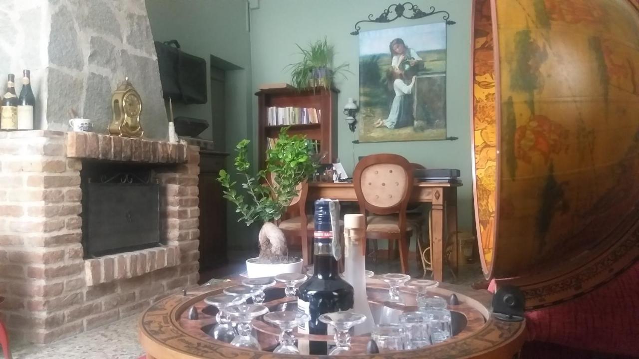 Mosci'S Bed & Beer San Damiano dʼAsti Exterior foto
