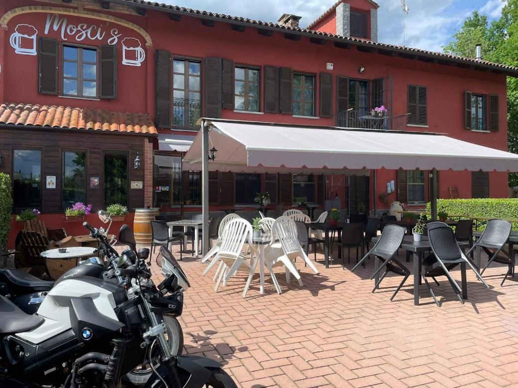Mosci'S Bed & Beer San Damiano dʼAsti Exterior foto